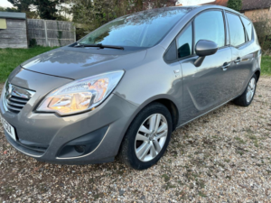 2011 Vauxhall Meriva 1.7 Cdti Se in Brown — image 4