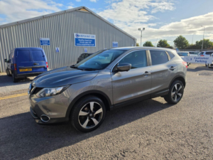2016 Nissan Qashqai 1.5 Dci N-Connecta 2WD Euro 6 (s/s) 5dr in Grey — image 3