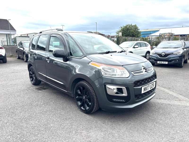 2017 Citroen C3 Picasso 1.6 Bluehdi Platinum Euro 6 5dr in Grey — image 1