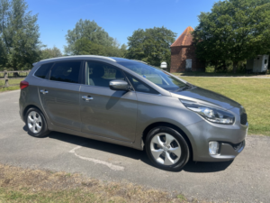 2013 Kia Carens 1.7 Crdi Ecodynamics 2 in Silver — image 2
