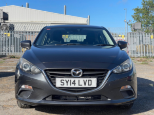 2014 Mazda 3 2.0 Skyactiv-G Se Euro 5 (s/s) 5dr in Grey — image 2