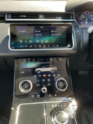 2018 Land Rover Range Rover Velar 2.0 D240 Se in Black — image 5