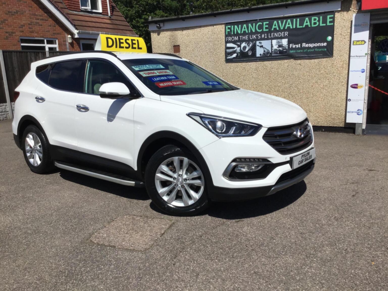 2017 Hyundai Santa Fe 2.2 Crdi Blue Drive Premium 4WD Euro 6 (s/s) 5dr (7 Seat) in White — image 1