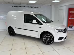 2019 Volkswagen Caddy 2.0 Tdi C20 Bluemotion Tech Trendline Swb Euro 6 (s/s) 5dr in White — image 4