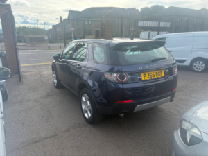 2015 Land Rover Discovery Sport 2.0 Td4 Hse SUV 5dr Diesel Manual 4WD Euro 6 (s/s) (5 Seat) (150 Ps) in Blue — image 5