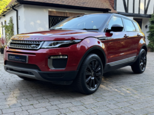 2016 Land Rover Range Rover Evoque 2.0 Td4 Se in Red — image 3
