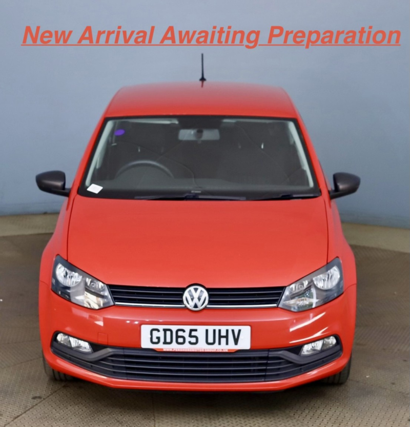 2015 Volkswagen Polo 1.0 Bluemotion Tech S in Red — image 1