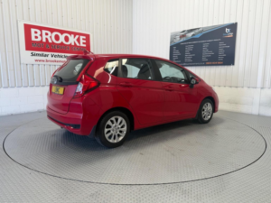 2019 Honda Jazz 1.3 I-Vtec Se Navi Euro 6 (s/s) 5dr in Red — image 4