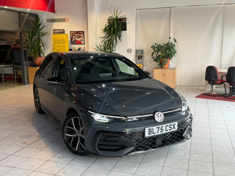 2025 Volkswagen Golf 1.5 Etsi Mhev Black Edition in Grey — image 1