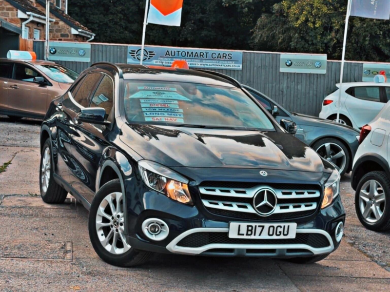 2017 Mercedes-Benz Gla 2.1 Gla200d Se 7g-Dct Euro 6 (s/s) 5dr in Blue — image 1