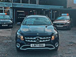 2017 Mercedes-Benz Gla 2.1 Gla200d Se 7g-Dct Euro 6 (s/s) 5dr in Blue — image 2