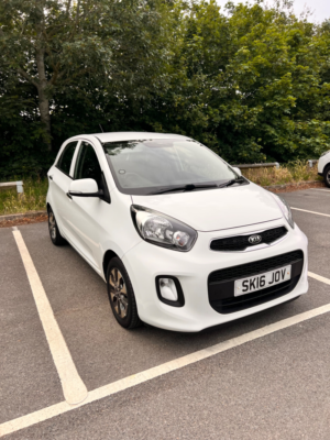 2016 Kia Picanto 1.0 2 Hatchback 5dr Petrol Manual Euro 6 (65 Bhp) in White — image 4
