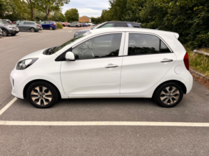 2016 Kia Picanto 1.0 2 Hatchback 5dr Petrol Manual Euro 6 (65 Bhp) in White — image 5