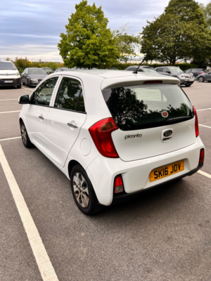 2016 Kia Picanto 1.0 2 Hatchback 5dr Petrol Manual Euro 6 (65 Bhp) in White — image 6