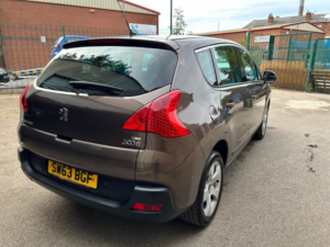 2013 Peugeot 3008 1.6 E-Hdi Active Egc Euro 5 (s/s) 5dr in Brown — image 3