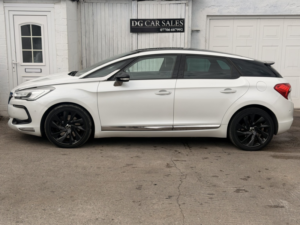 2017 Ds Automobiles Ds 5 2.0 Bluehdi Prestige in White — image 2