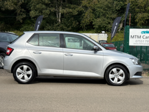 2017 Skoda Fabia 1.0 Tsi Se Hatchback 5dr Petrol Manual Euro 6 (s/s) (95 Ps) in Silver — image 4