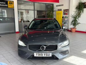 2019 Volvo V60 2.0 Momentum Plus D3 in Grey — image 4
