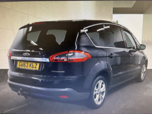 2013 Ford S-Max 2.0 Tdci Titanium in Black — image 3