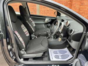 2009 Citroen C1 1.0i Vtr Euro 4 3dr in Black — image 3