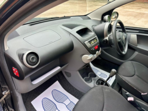 2009 Citroen C1 1.0i Vtr Euro 4 3dr in Black — image 6