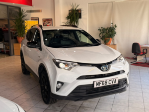 2018 Toyota Rav4 2.5 Vvt-H Excel in White — image 2