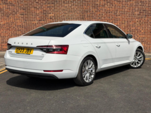 2023 Skoda Superb 1.4 Tsi Iv 13kwh Se L DSG Euro 6 (s/s) 5dr in White — image 3