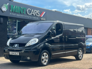 2014 Renault Trafic 2.0 Sl27 Dci 115 Sport in Black — image 3