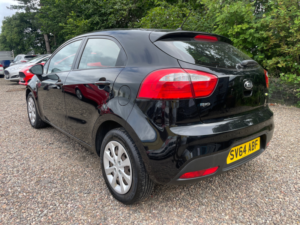 2014 Kia Rio 1.1 Crdi Ecodynamics 1 Air Hatchback 5dr Diesel Manual Euro 5 (s/s) (74 Bhp) in Black — image 4