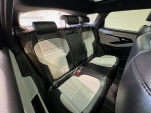 2019 Land Rover Range Rover Evoque 2.0 D180 R-Dynamic Se Auto 4WD Euro 6 (s/s) 5dr in Black — image 4