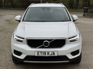2019 Volvo Xc40 1.5 Momentum T3 in White — image 6