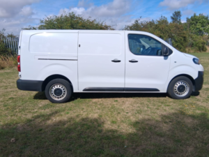 2023 Peugeot Expert 2.0 Bluehdi 1400 Professional Premium + Long Panel Van 6dr Diesel Manual Lwb Euro 6 (145 Ps) in White — image 6