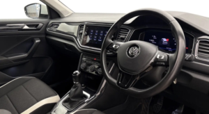 2020 Volkswagen T-Roc 1.0 Tsi Sel in White — image 4