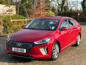 2018 Hyundai Ioniq 1.6 H-Gdi Premium Se in Red — image 2
