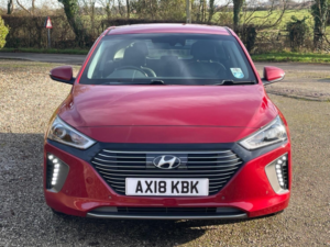 2018 Hyundai Ioniq 1.6 H-Gdi Premium Se in Red — image 6