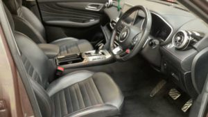 2023 MG MG Hs 1.5 T-Gdi Trophy SUV 5dr Petrol Dct Euro 6 (s/s) (162 Ps) in Grey — image 4