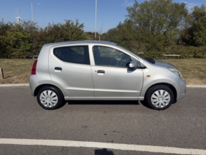 2014 Suzuki Alto 1.0 12v Sz in Silver — image 5
