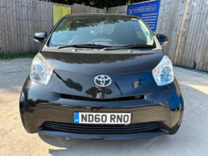 2011 Toyota Iq 1.0 Vvt-I Euro 4 3dr in Black — image 2