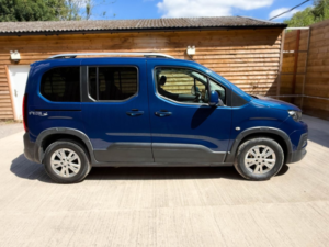 2021 Peugeot Rifter 4 SEAT Petrol Auto Wheelchair Accessible Disabled Access Vehicle Wav in Blue — image 6