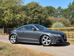 2011 Audi Tt 2.0 Tfsi S Line Coupe 3dr Petrol Manual Euro 5 (s/s) (211 Ps) in Grey — image 4