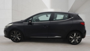 2016 Renault Clio 1.5 Dynamique S Nav Dci 90 Diesel Automatic Black 5dr Low Tax+satnav+7 Stamps in Black — image 5