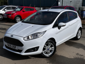 2015 Ford Fiesta 1.0 T Ecoboost Zetec in White — image 3
