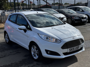 2015 Ford Fiesta 1.0 T Ecoboost Zetec in White — image 6
