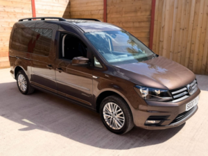 2020 Volkswagen Caddy Maxi Life 5 SEAT Auto Wheelchair Accessible Disabled Access Vehicle Wav in Brown — image 3