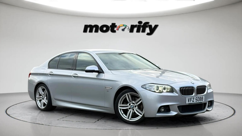 2014 BMW 5 Series 2.0 520d M Sport Auto Euro 6 (s/s) 4dr in Silver — image 1
