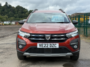 2022 Dacia Jogger 1.0 Tce Essential MPV 5dr Petrol Manual Euro 6 (s/s) (110 Ps) in Brown — image 3