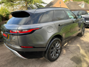 2018 Land Rover Range Rover Velar 2.0 D180 R-Dynamic Se in Grey — image 3