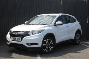 2015 Honda Hr-V 1.6 I-Dtec Se Navi in White — image 3