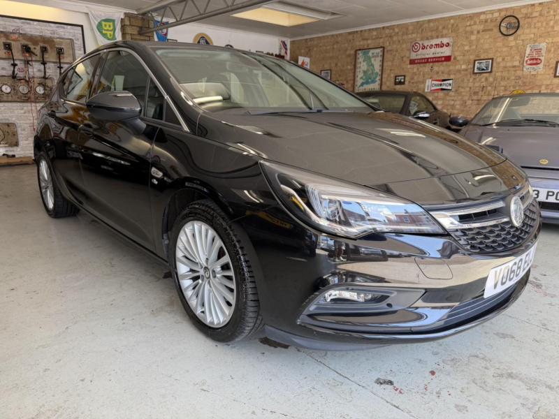 2018 Vauxhall Astra 1.6 I Turbo Gpf Elite Nav in Black — image 1