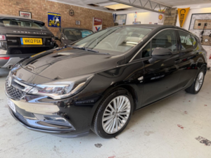 2018 Vauxhall Astra 1.6 I Turbo Gpf Elite Nav in Black — image 3